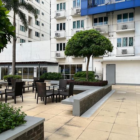 Azenith Staycation At Sea Residences Moa Pasay Exterior foto